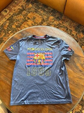 FCB FC Barcelona men’s tee shirt XL EUC